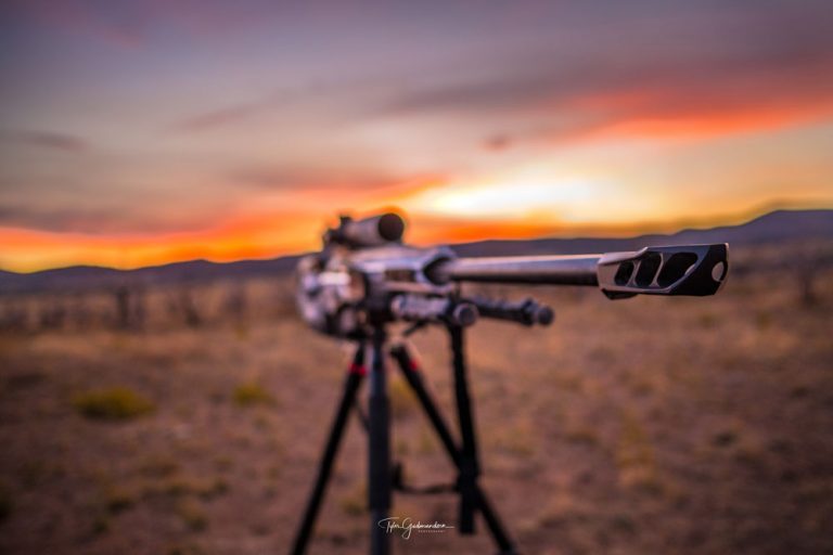 Pictures from Gudmundsen Photography. He knows exactly how to highlight the beauty of this rifle.